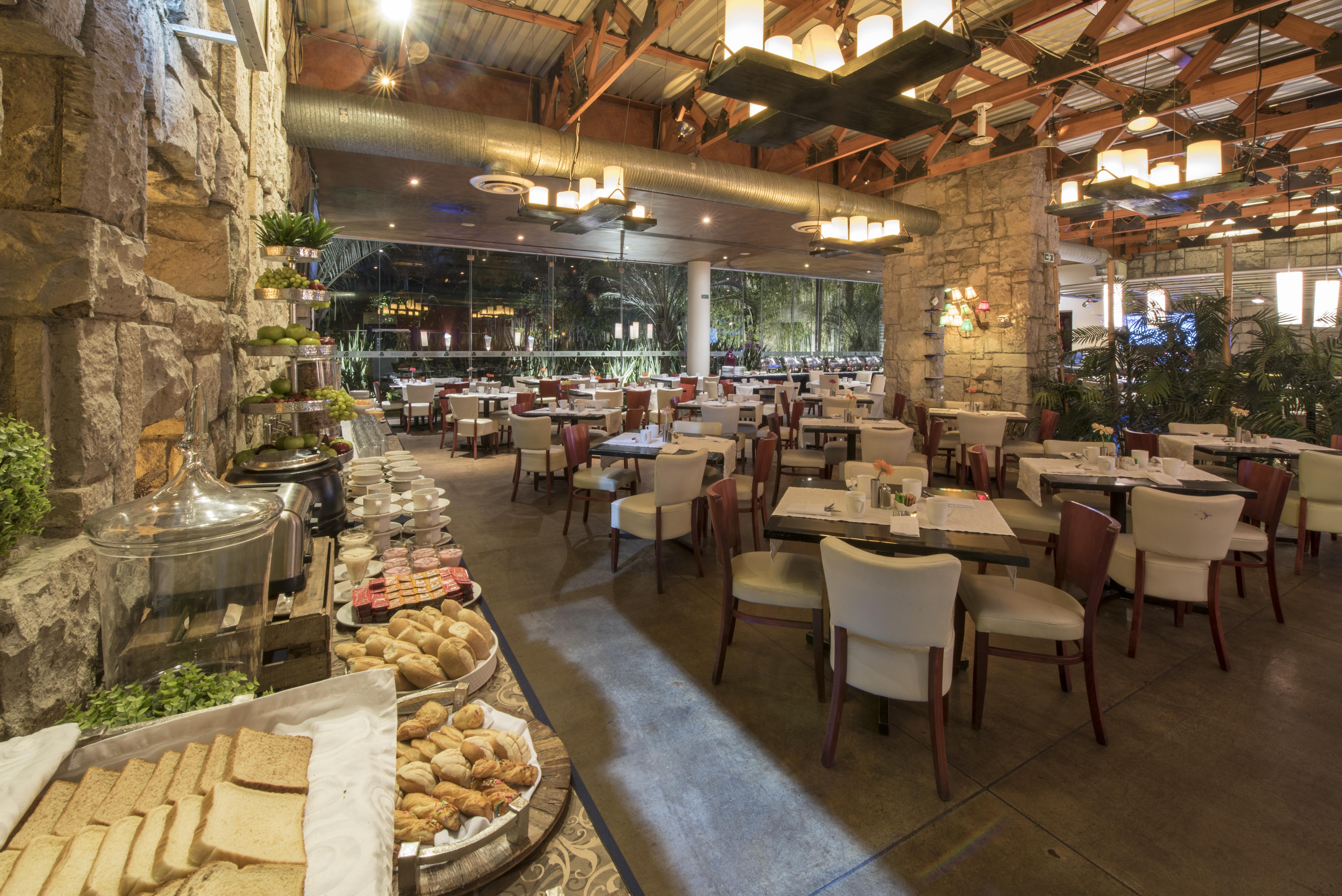 Victoria Ejecutivo Hotel Guadalajara Eksteriør billede